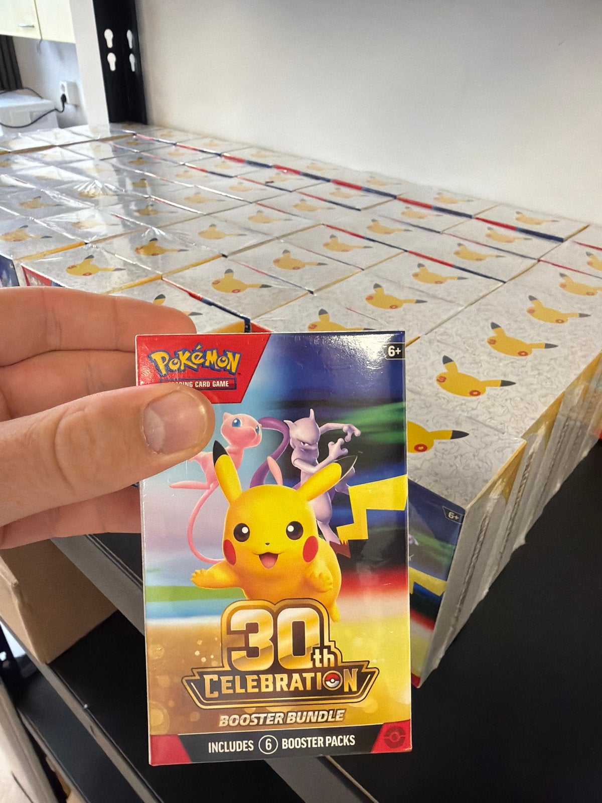 Pokemon 30th Booster Bundel, Ophalen of Verzenden, Nieuw, Booster