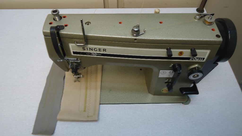 Industrie Naaimachine Singer Zig -zag Rechtstikker (20 UX143, Gebruikt, Singer, Ophalen of Verzenden, Naaimachine