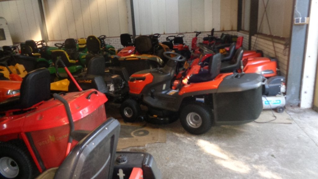 herfstopruiming  heel veel zitmaaier nieuw en gebruikt, Ophalen, Gebruikt, Husqvarna, Nederland