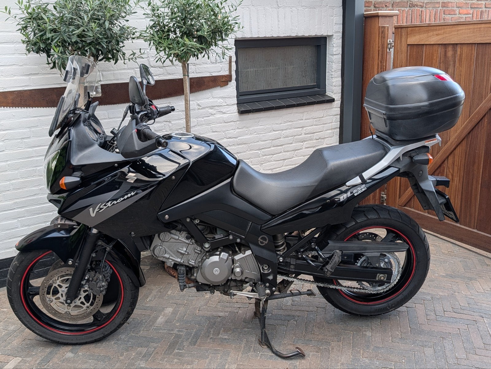 Suzuki V-Strom DL650 - Klaar voor avontuur!, Handvatverwarming, 2 cilinders, Occasion, Motorrijbewijs A