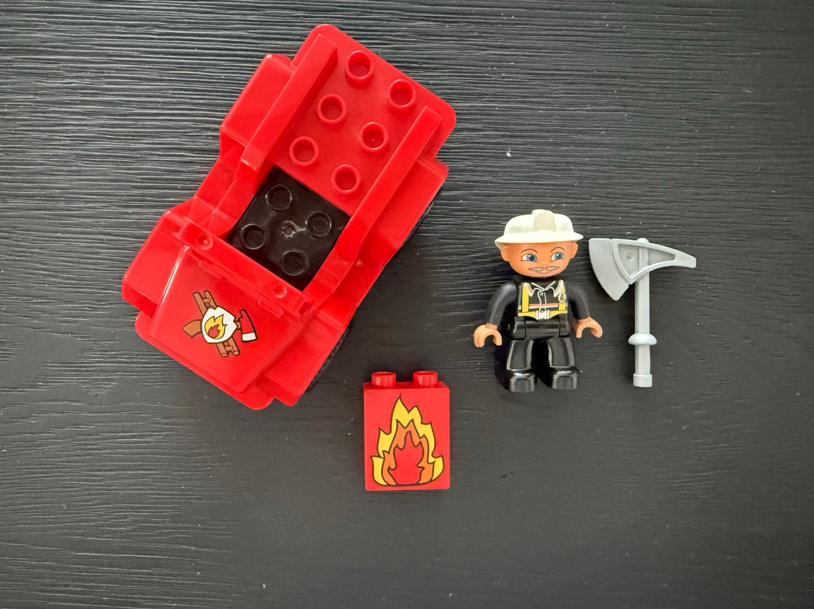 Lego Duplo brandweerwagen met brandweerman, Ophalen of Verzenden, Gebruikt, Overige merken