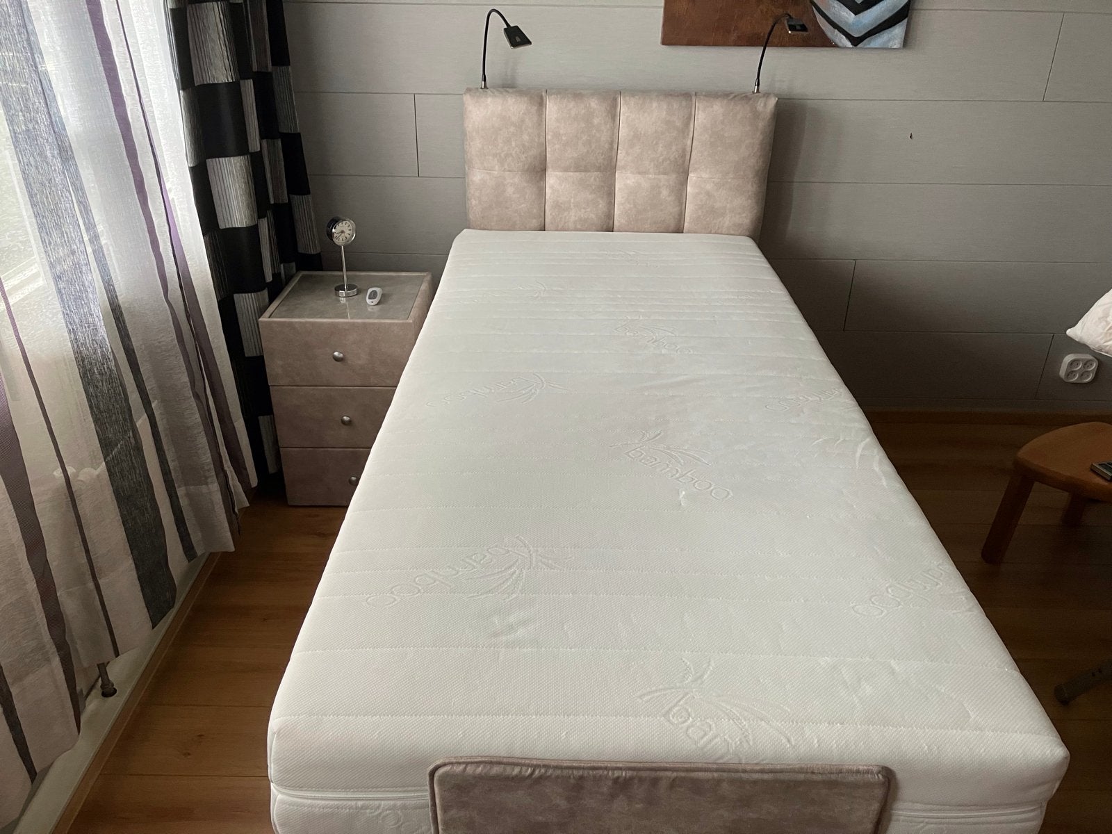 Spiksplinternieuw hoog-laag seniorenbed 90x200, Ophalen, Verstelbaar, 90 cm, Eenpersoons