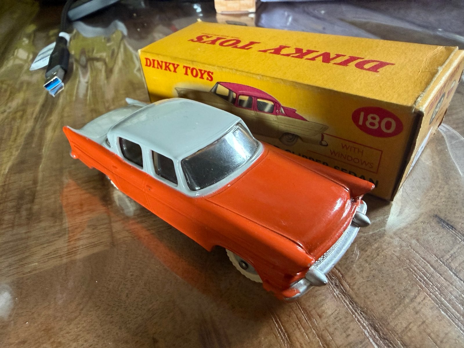 Dinky Toys Packard Clipper met originele doos - Bijna Nieuws, Fv, Dinky Toys, Ophalen of Verzenden, Zo goed als nieuw