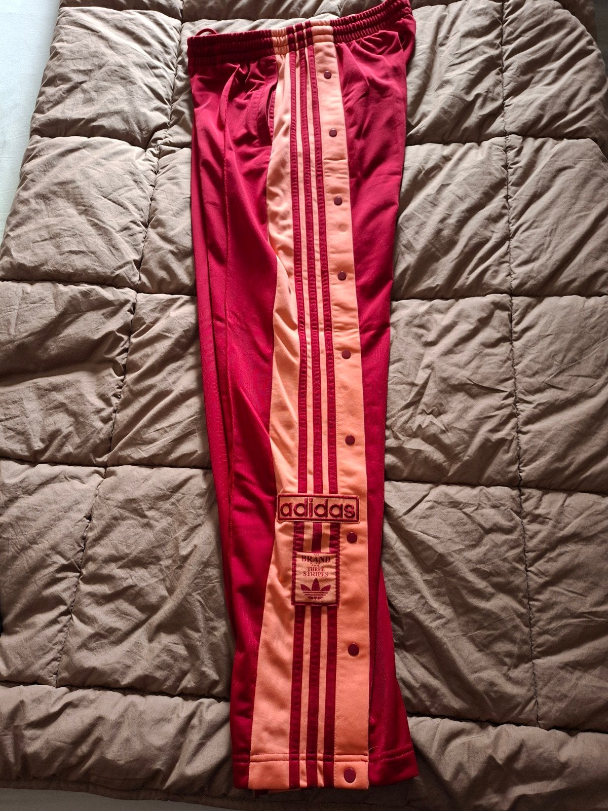 Adidas trainingsbroek met drukknopen - Zo goed als nieuw, Adidas, Ophalen of Verzenden, Zo goed als nieuw, Maat 36 (S)