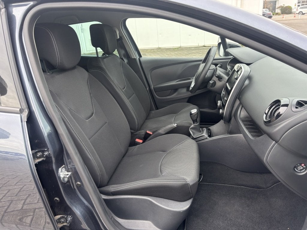 Renault Clio IV 0.9 TCe Collection Navi Cruise Climate Parke, 898 cc, Stof, Gebruikt, 1165 kg