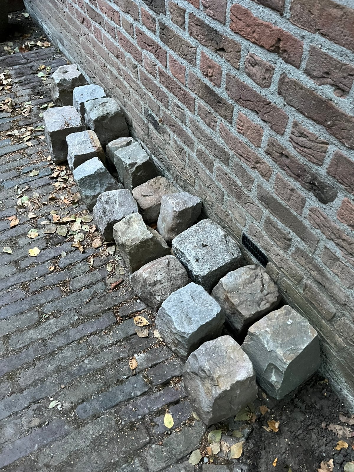 Kasseien, Tuin en Terras, Ophalen, Zo goed als nieuw, Grijs, Graniet
