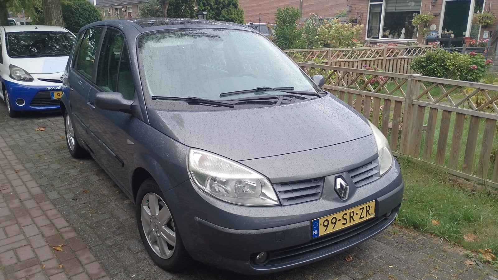 Renault Scénic 2.0 16V 99KW 2006 Grijs, km stand 238995, Auto's, 1998 cc, 4 cilinders, Origineel Nederlands, Particulier
