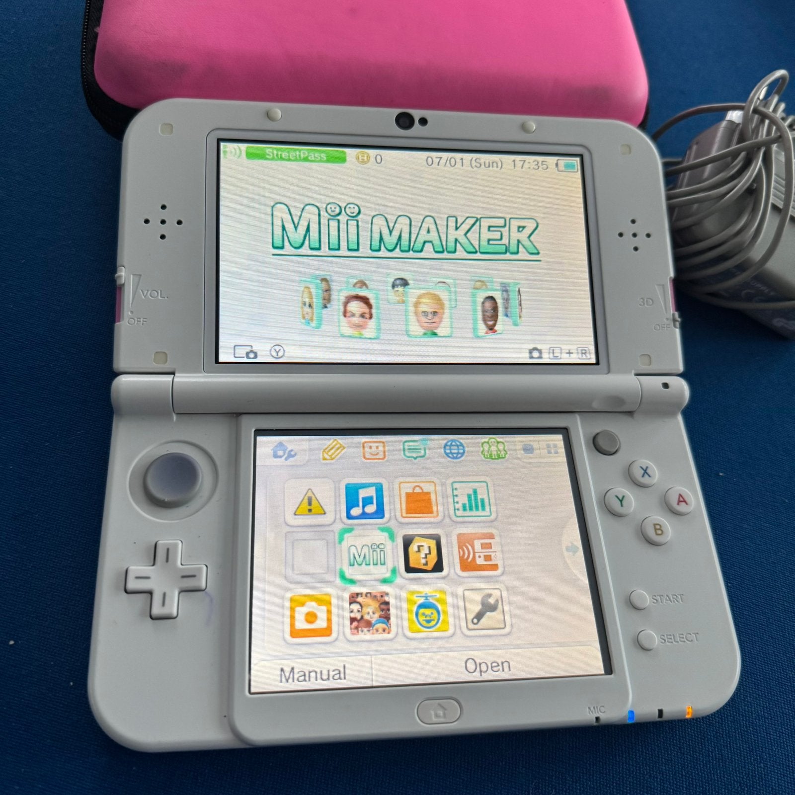 New Nintendo 3DS XL incl hoesje, stylus, oplader Goede staat, 3DS XL, Ophalen of Verzenden, Zo goed als nieuw, Roze