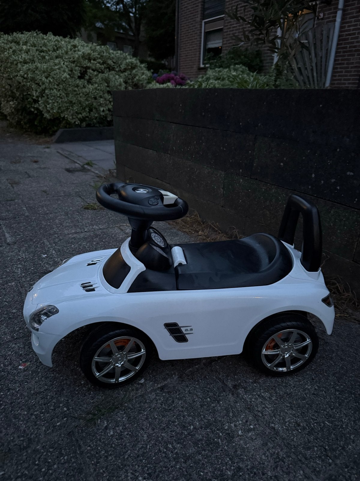 Witte Mercedes SLS AMG loopauto met geluidseffecten, Ophalen, Gebruikt, Loopvoertuig