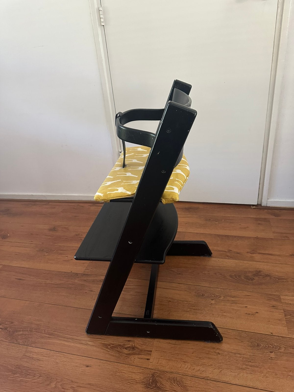 KINDRESTOEL STOKKE, Ophalen, Gebruikt