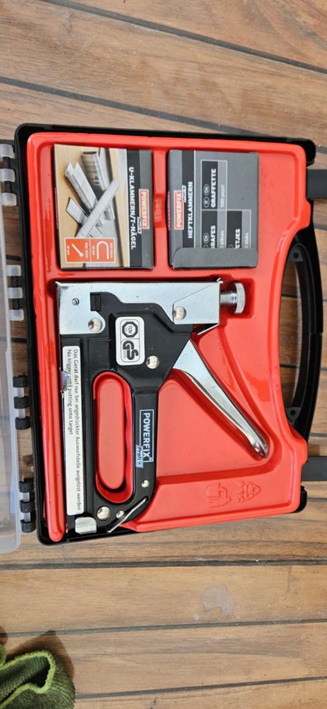 Tacker set Powerfix met nietjes en nagels, Ophalen of Verzenden, Gebruikt