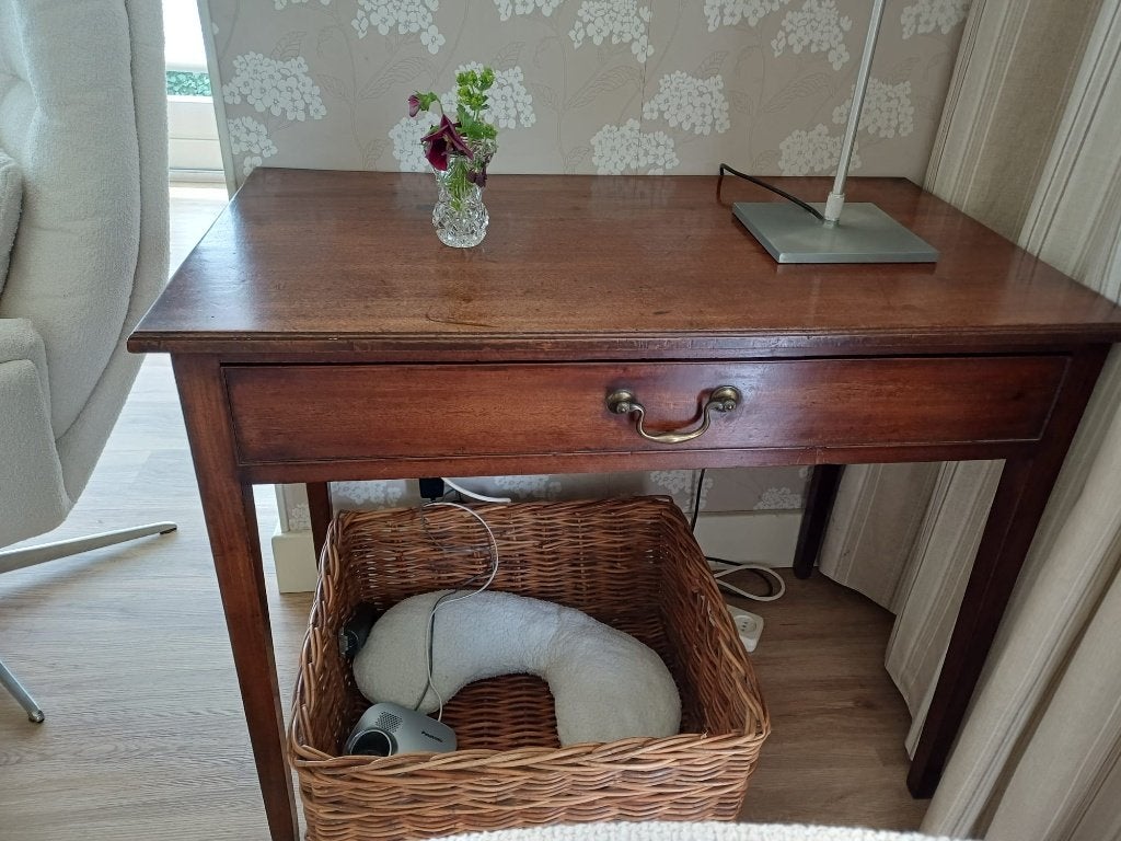 Klassieke houten sidetable met lade (mahonie), Ophalen, 25 tot 50 cm, Rechthoekig, 100 tot 150 cm