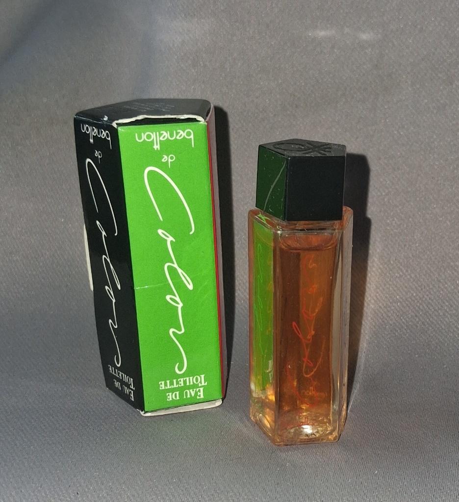 Volle parfum mini Benneton Colors + doosje, Ophalen of Verzenden, Zo goed als nieuw, Miniatuur, Gevuld