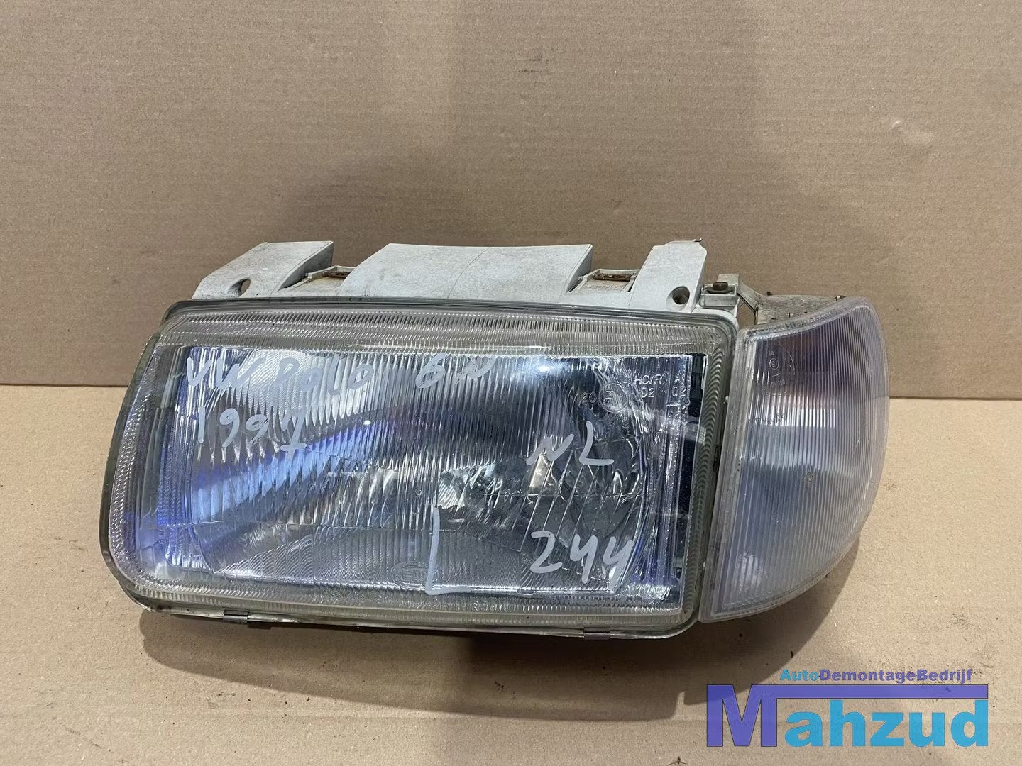 VW POLO 6N Links linker koplamp knipperlicht 1994-1999, Auto-onderdelen, Verlichting, Gebruikt, Volkswagen, Volkswagen AG, Berliner Ring 2
38440  Wolfsburg, DE