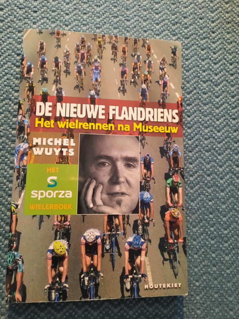 De Nieuwe Flandriens - Het wielrennen na Museeuw, Ophalen of Verzenden, Zo goed als nieuw, Michel Wuyts, Lopen en Fietsen