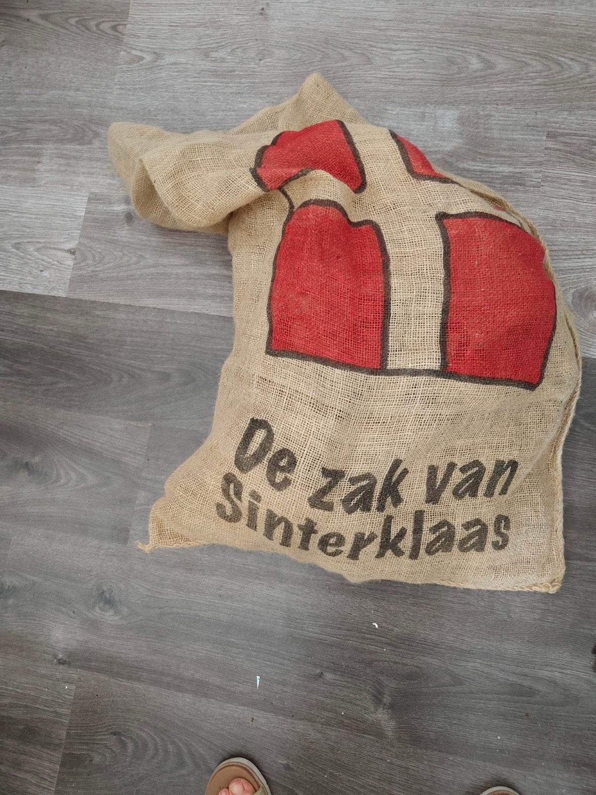 Zak van sinterklaas, Diversen, Sinterklaas, Ophalen