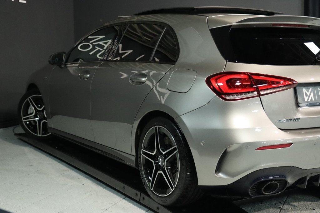 Mercedes-Benz A-klasse AMG 35 4MATIC / PANO / CAMERA / DODEH, Automaat, Origineel Nederlands, Bedrijf, Vierwielaandrijving