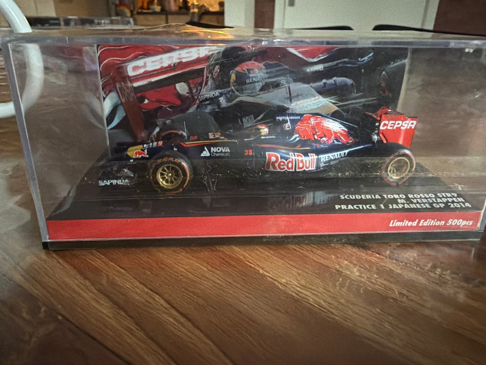 Red Bull Toro Rosso STR9 M. Verstappen Japanse GP 2014, Auto, 1:32 tot 1:50, Zo goed als nieuw, Ophalen