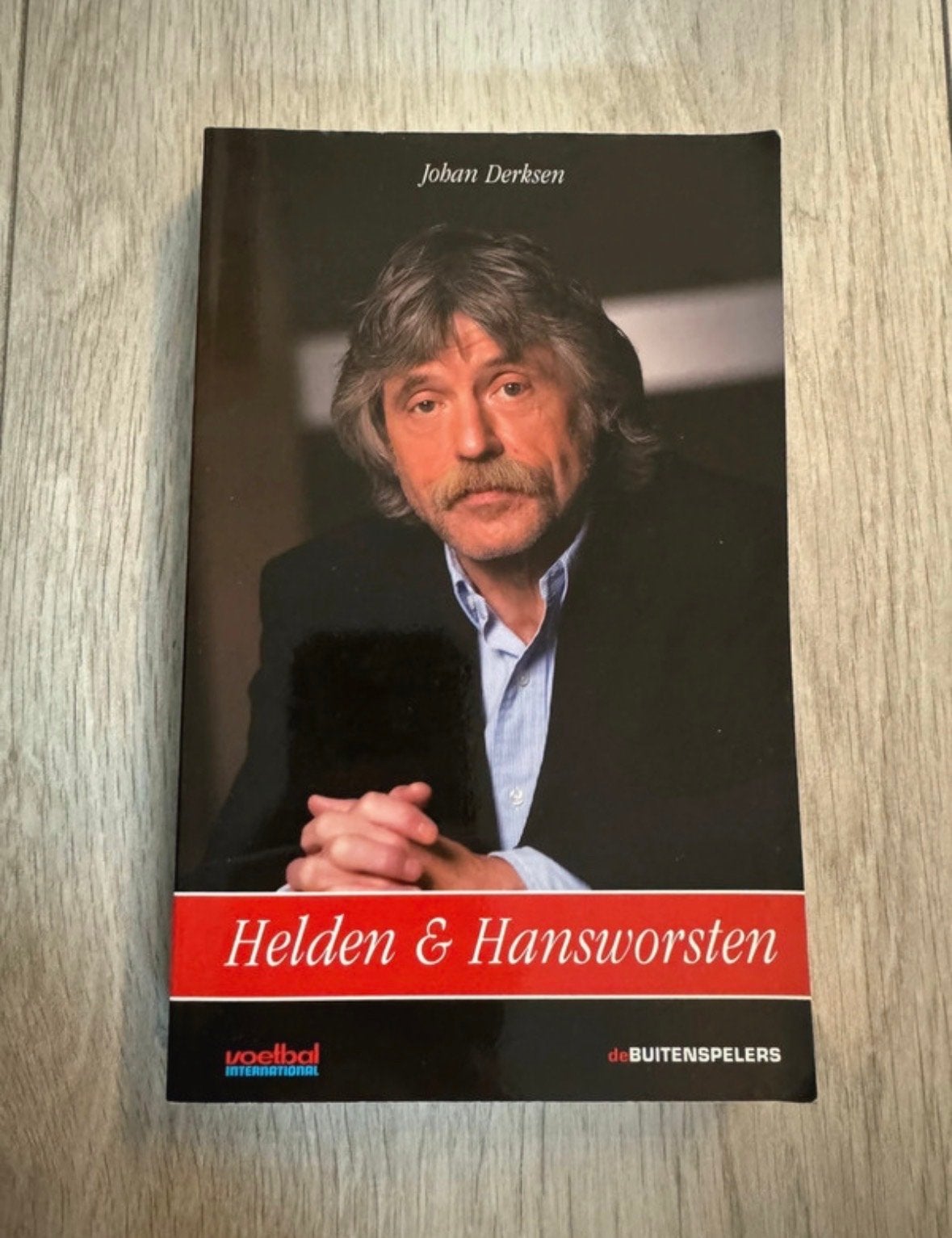 Helden & Hansworsten - Johan Derksen, Ophalen of Verzenden, Gelezen, Overige sporten