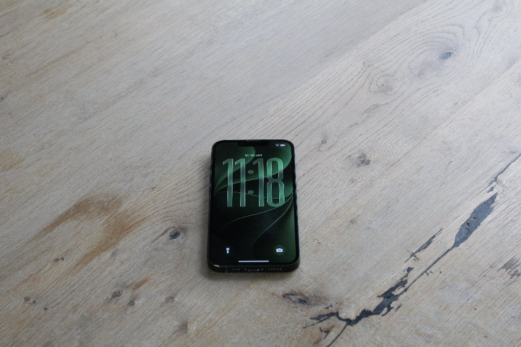 Apple iPhone 13 - 128GB - Donkergroen | Nieuwe batterij, Apple, Refurbished, IPhone 13, Ophalen of Verzenden