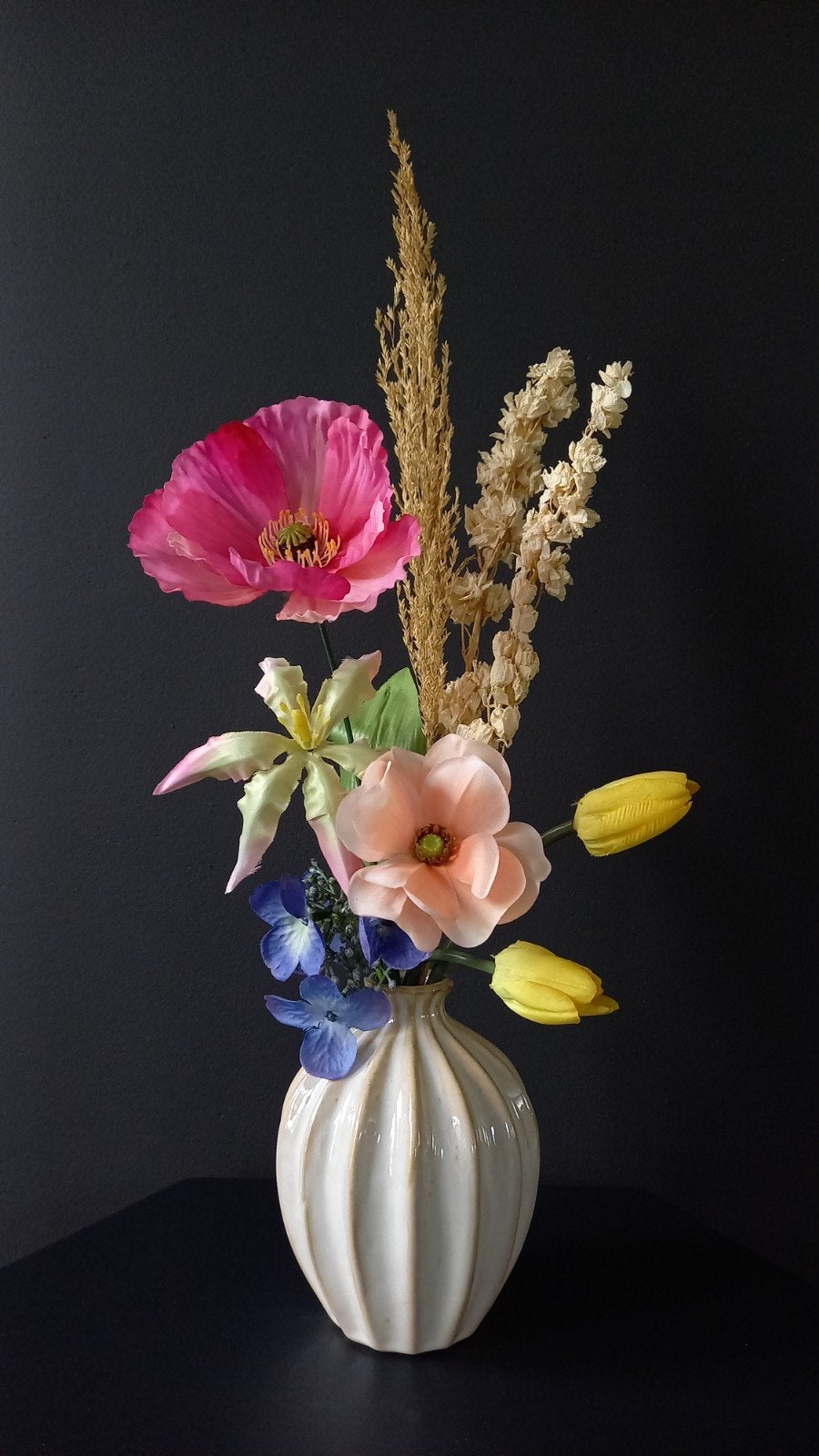 Kunst- en Droogbloemen gebonden boeket met beige vaas H47 cm, Ophalen of Verzenden, Nieuw