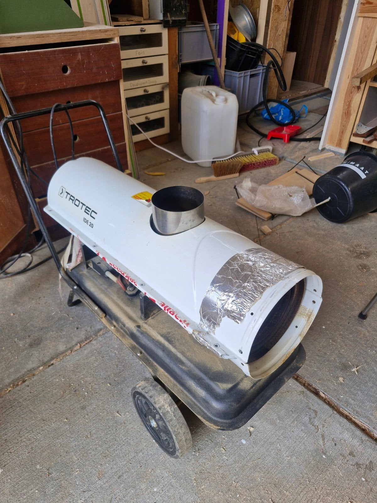 Trotec IDE 20 dieselkanon te koop + RVS afvoerpijpen, Ophalen, 30 tot 80 cm, Gebruikt, Kachel