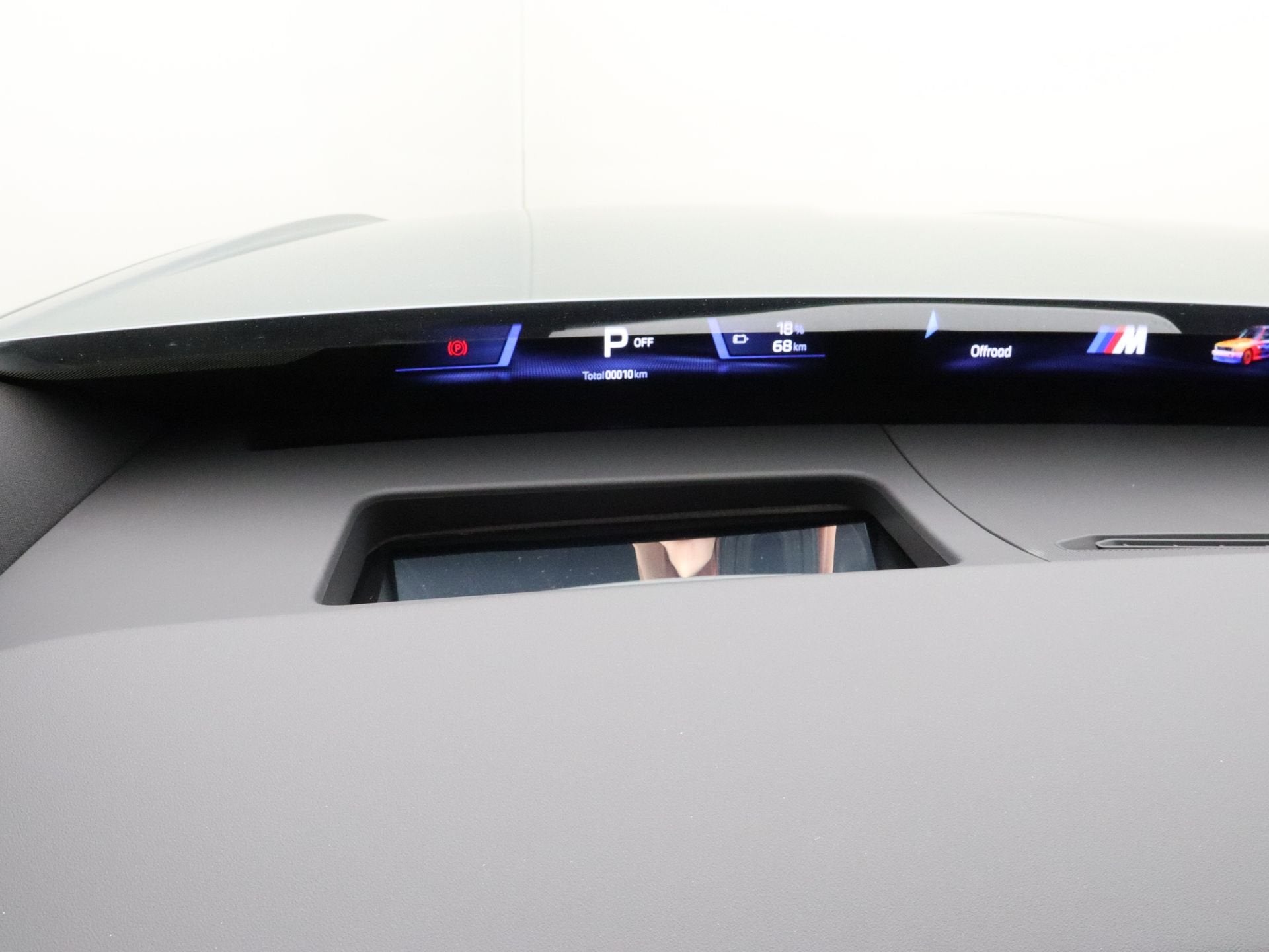 BMW iX3 40 eDrive 83 kWh M Sport Pro (bj 2026, automaat), Automaat, Zwart, 320 pk, Leder en Stof