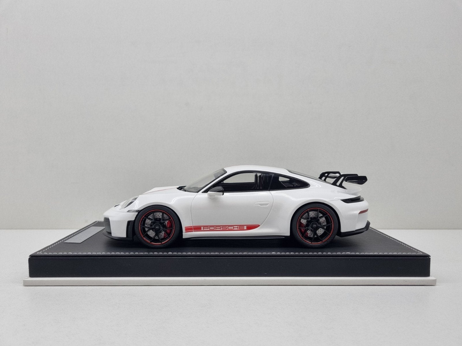 Ivy Merit
Porsche 911 (992) GT3 1/20
1:18 Nieuw, Hobby en Vrije tijd, Modelauto's | 1:18, Ophalen of Verzenden, Nieuw, Auto