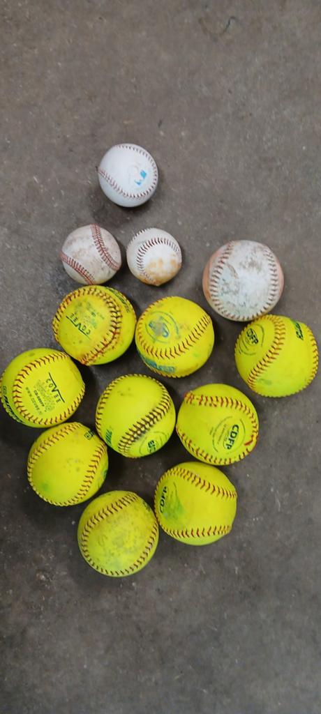 Partij gebruikte honkbal- en softbalballen, Sport en Fitness, Overige Sport en Fitness, Ophalen of Verzenden, Gebruikt
