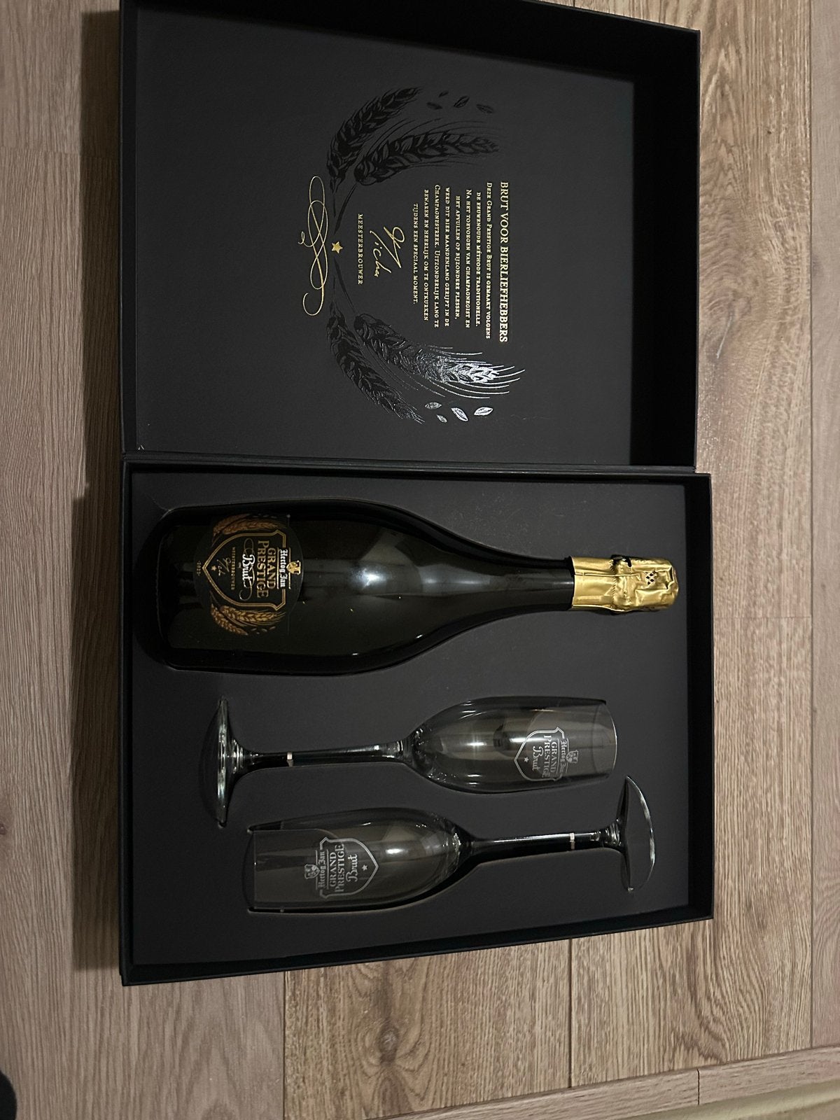 Grand prestige brut, Ophalen, Nieuw, Flesje(s), Hertog Jan
