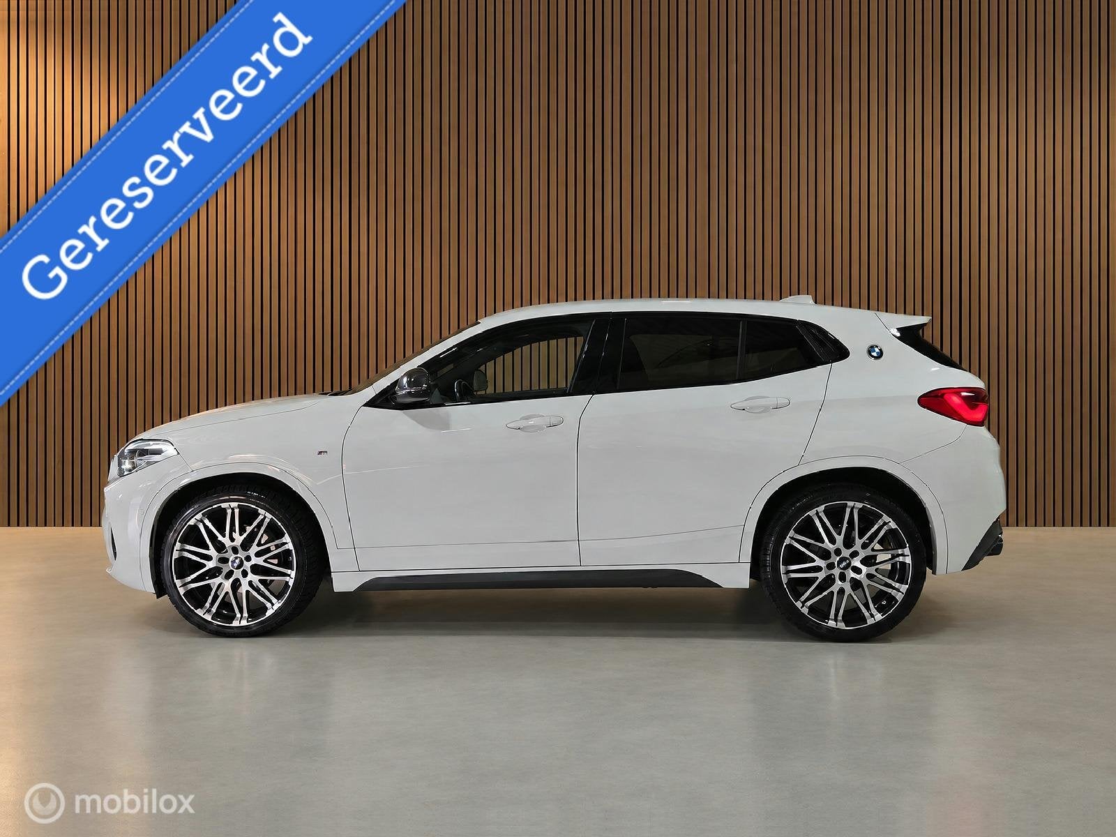 BMW X2 sDrive18i Executive M-Sport Oxigin, Dealer onderhouden, Gebruikt, Wit, Bedrijf