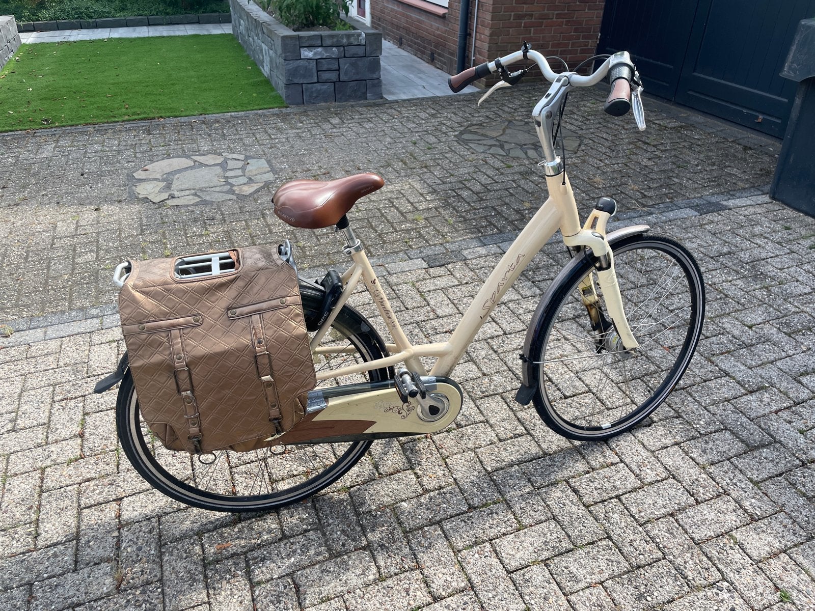 Sparta Damesfiets - Crème met Bruine Details, Fietsen en Brommers, Fietsen | Dames | Damesfietsen, Ophalen, Sparta, Versnellingen