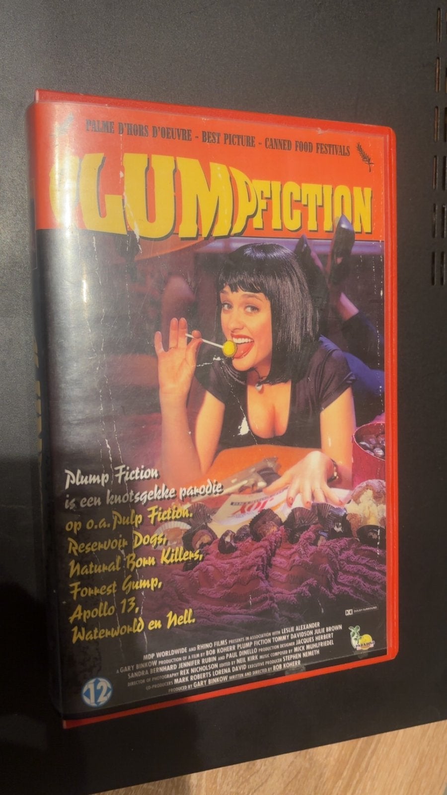 Plump Fiction VHS Ex Rental Pulp Fiction Tarantino Parodie, Vanaf 16 jaar, Ex-rental, Ophalen of Verzenden, Komedie