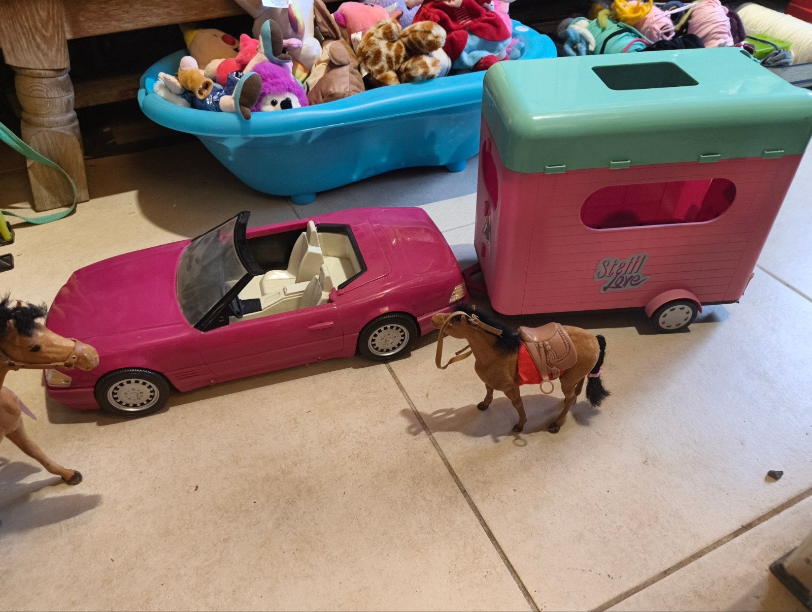 Steffi Love auto met paardentrailer en paard, Ophalen, Gebruikt