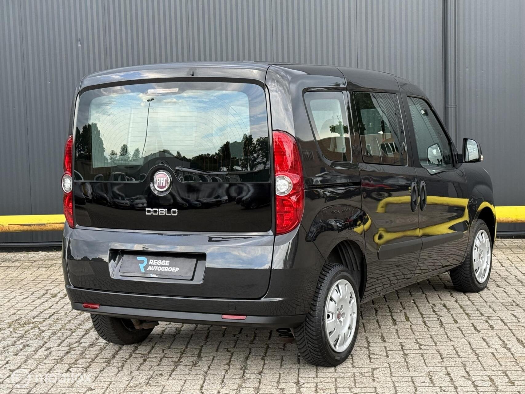 Fiat Doblo 1.4 Active AIRCO, Auto's, Voorwielaandrijving, Gebruikt, Doblo, Zwart