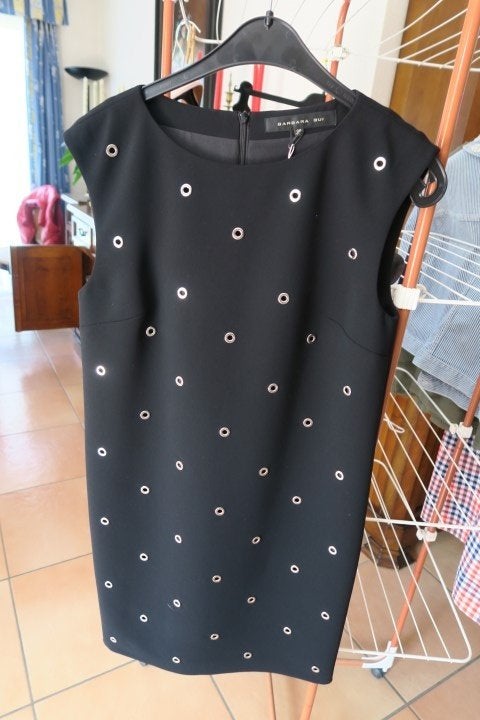 Kleedje nieuw zwart geperforeerd Barbara Bui mt 36, Kleding | Dames, Barbara Bui, Zwart, Nieuw, Ophalen of Verzenden