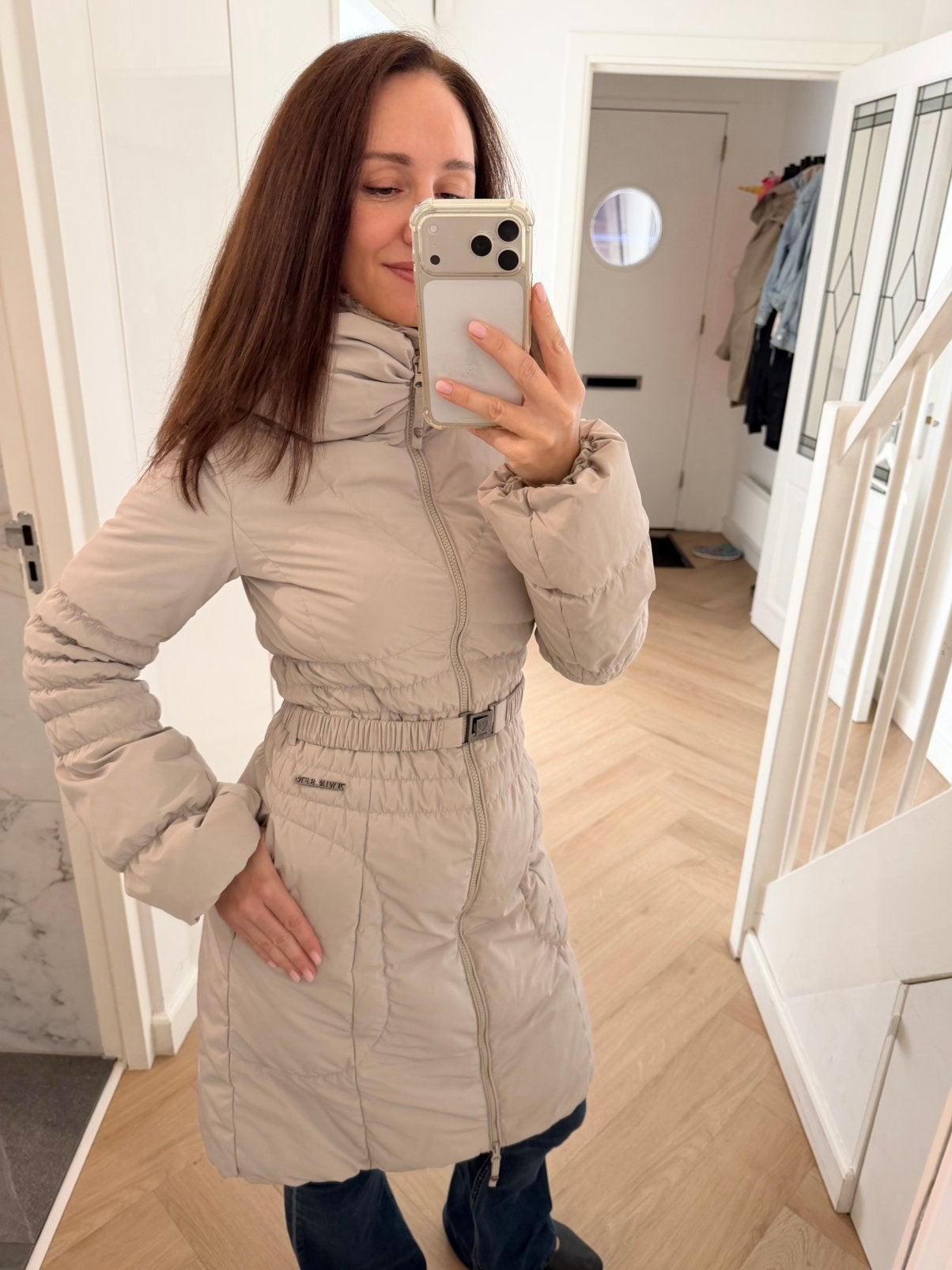 Twinset Simona Barbieri beige donsjas met riem M, valt als S, Kleding | Dames, Ophalen of Verzenden, Gedragen, Maat 38/40 (M)