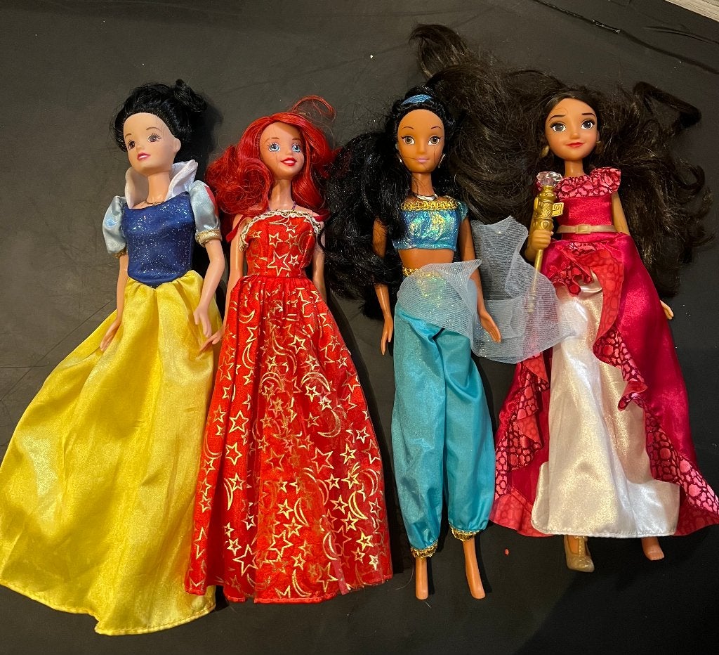 Sneeuwwitje Ariel prinsessen Jasmin Elena Avalor Disney pop, Kinderen en Baby's, Ophalen of Verzenden, Zo goed als nieuw, Barbie