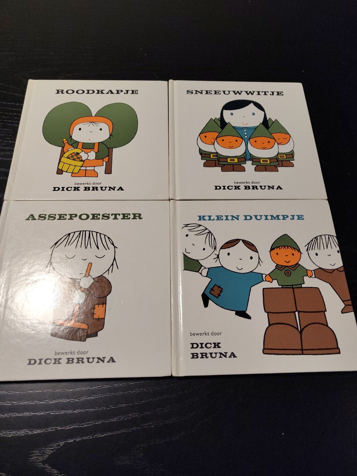 vier sprookjes van Dick Bruna, Ophalen of Verzenden, Zo goed als nieuw