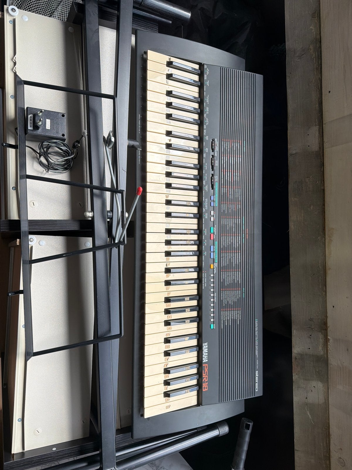 Yamaha PSR-18 Keyboard met standaard, Muziek en Instrumenten, Keyboards, Gebruikt, Yamaha, Met standaard, Ophalen