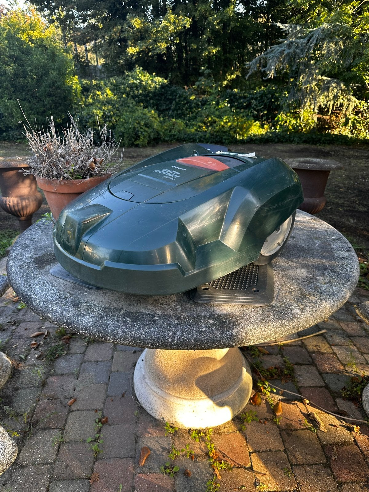 Husqvarna Automower 220AC Robotmaaier - Compleet Pakket, Tuin en Terras, Ophalen, Cirkelmaaier, Gebruikt, Minder dan 30 cm