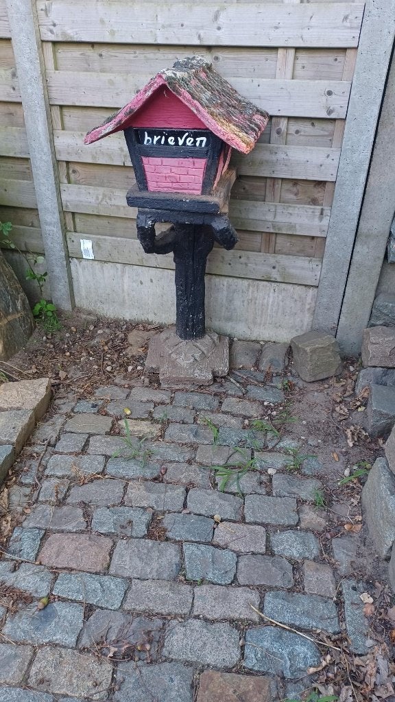 brievenbus, Ophalen, Gebruikt, Beton, Staande brievenbus