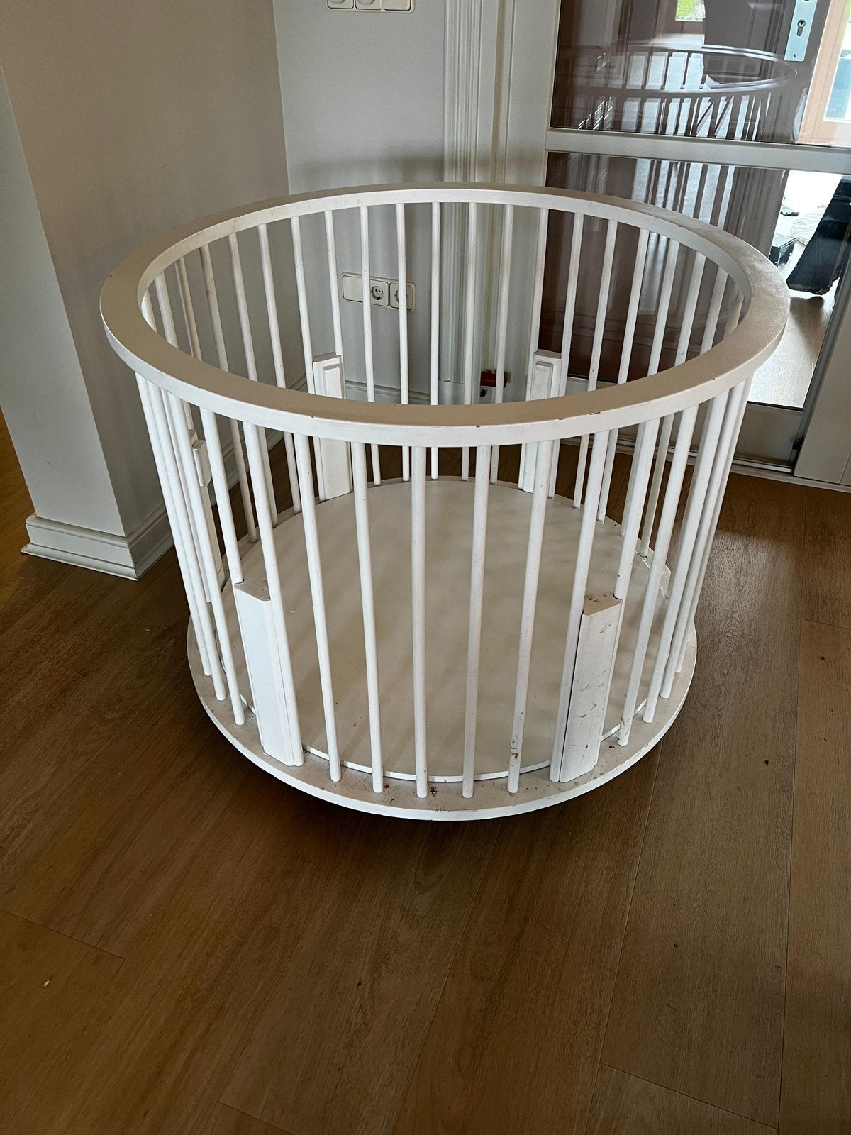 Ronde box wit, Kinderen en Baby's, Ophalen, Gebruikt, Rond, In hoogte verstelbaar