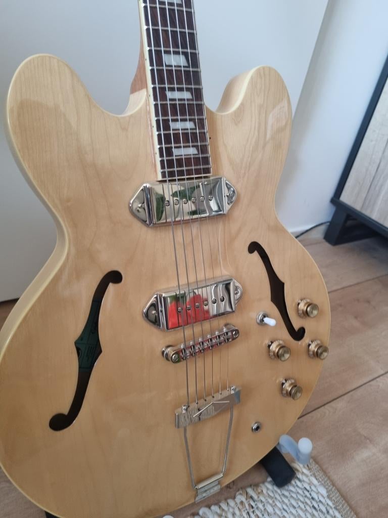 Epiphone Casino uit 2021 NA, Muziek en Instrumenten, Snaarinstrumenten | Gitaren | Elektrisch, Ophalen, Zo goed als nieuw, Hollow body