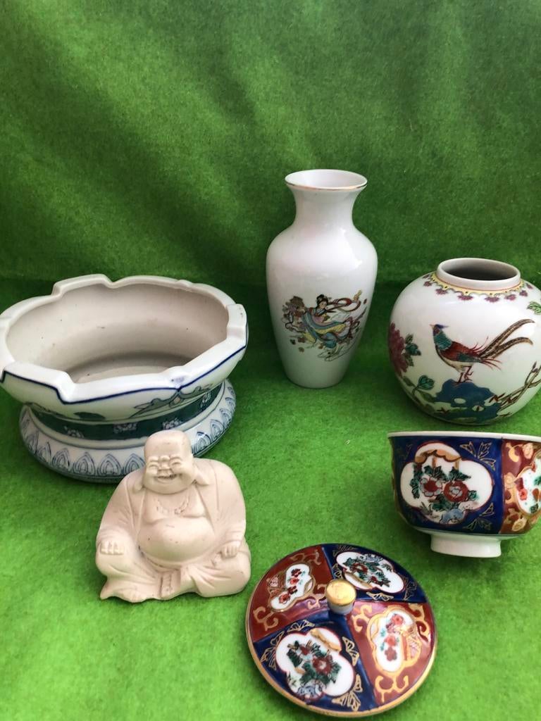 Diverse Aziatische decoratie set: vazen, pot en Boeddha, Ophalen