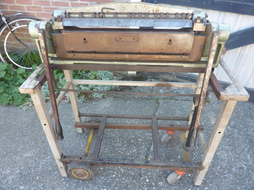 Te koop zware vingerzetbank, Ophalen, Gebruikt