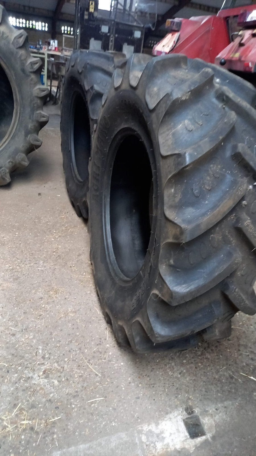 Te koop banden e  landbouw machines, Ophalen of Verzenden