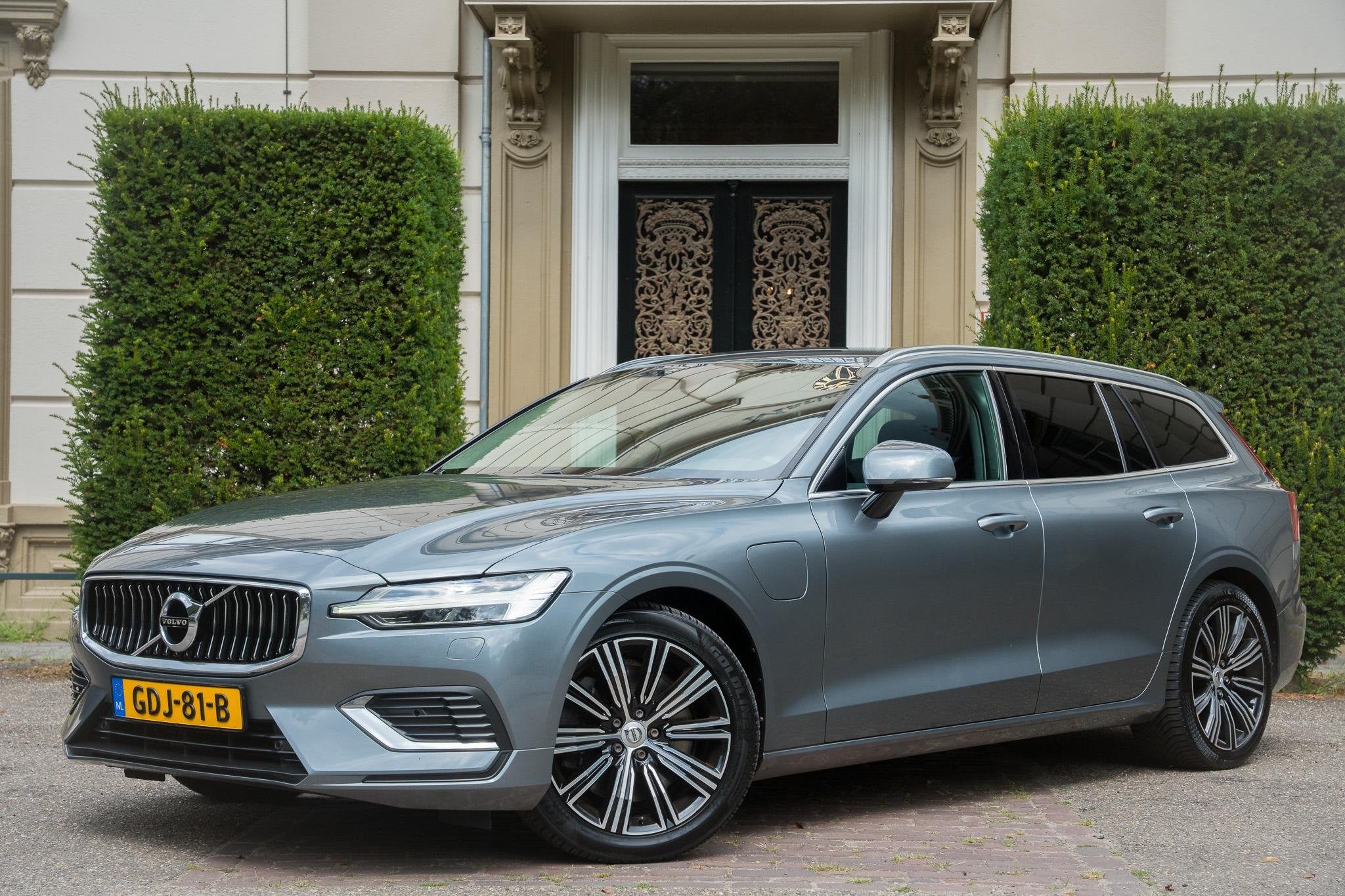 Volvo V60 2.0 T6 Recharge AWD Inscription TREKHAAK | PILOT P, Gebruikt, Euro 6, 4 cilinders, 340 pk