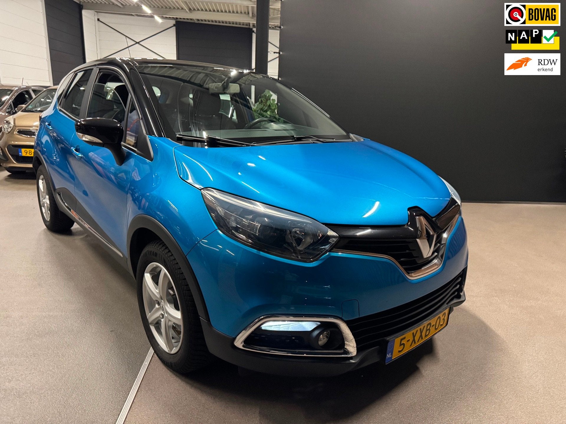 Renault Captur 1.2 TCe Expression AUTOMAAT, PDC, Navi, Euro 5, 4 cilinders, Origineel Nederlands, 19 km/l