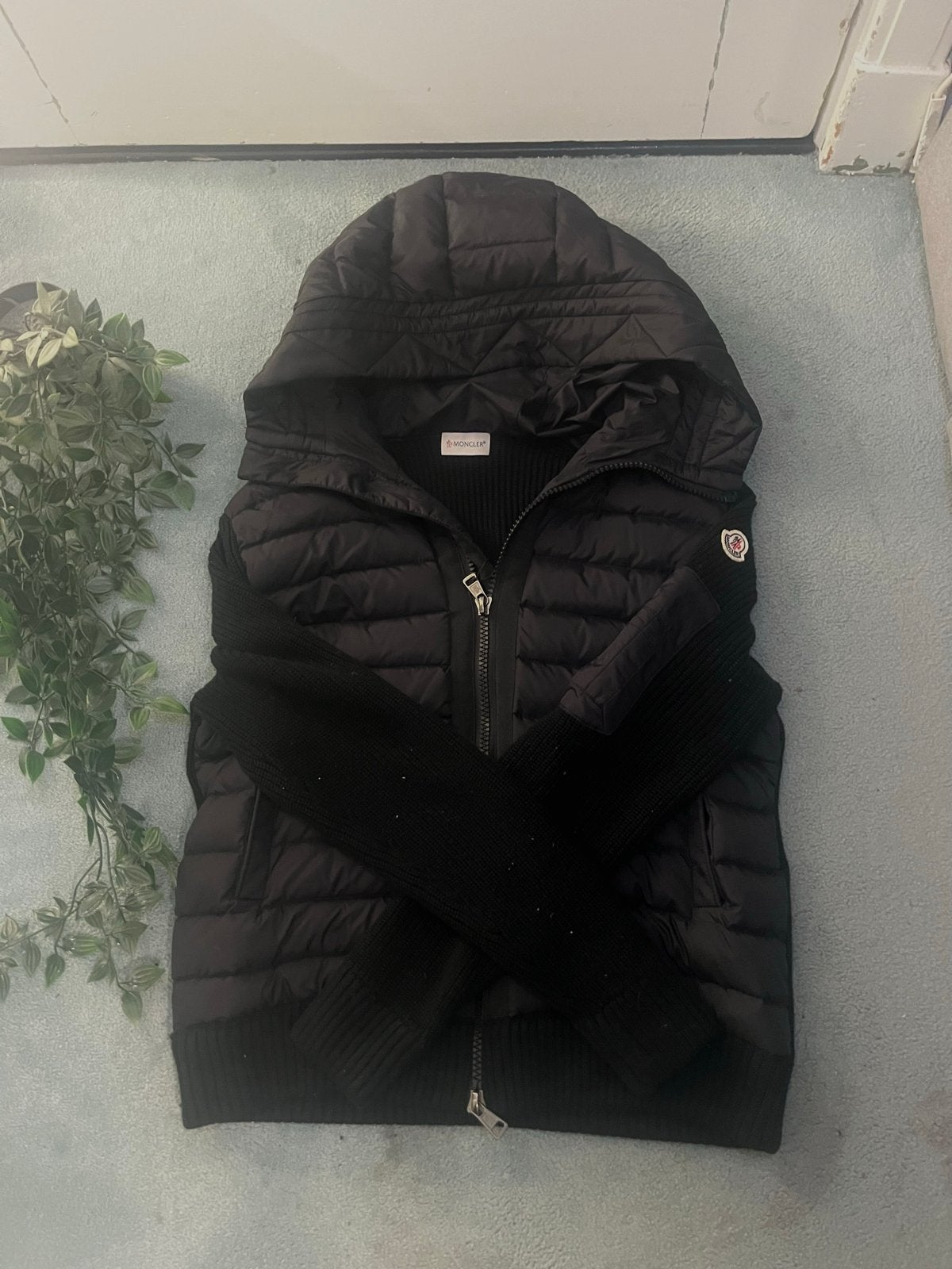 Moncler jas in uitstekende staat, Ophalen of Verzenden, Zo goed als nieuw, Zwart
